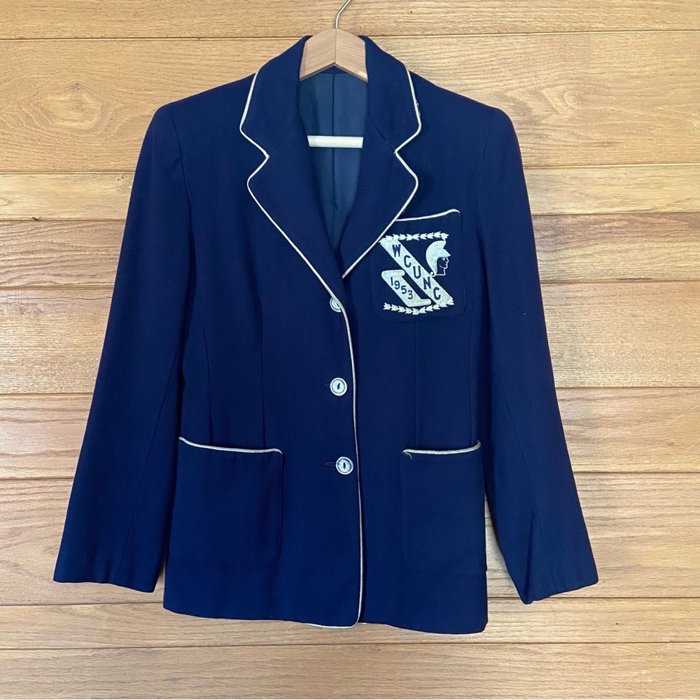 Vintage 1950s collegiate Women's College North Carolina Greensboro wool blazer